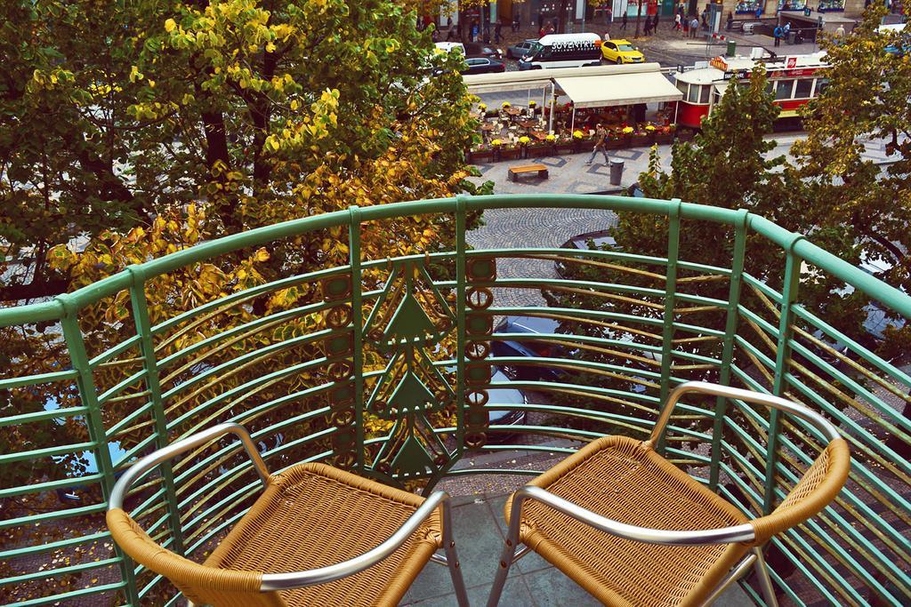 Meran Praha Bagian luar foto