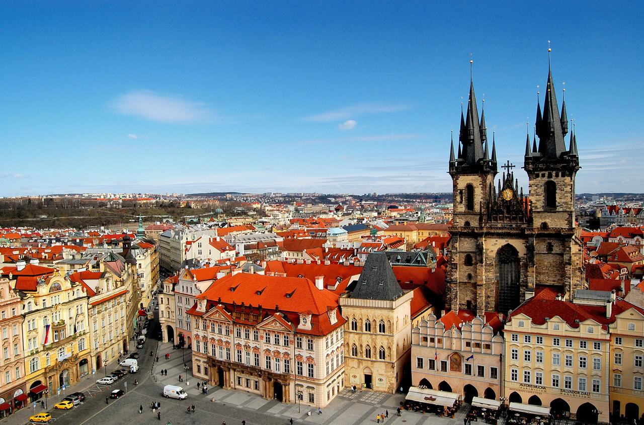 Meran Praha Bagian luar foto