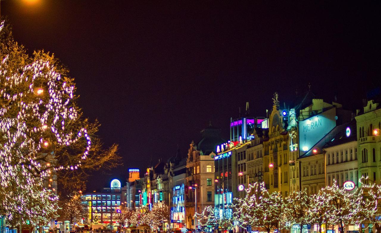 Meran Praha Bagian luar foto