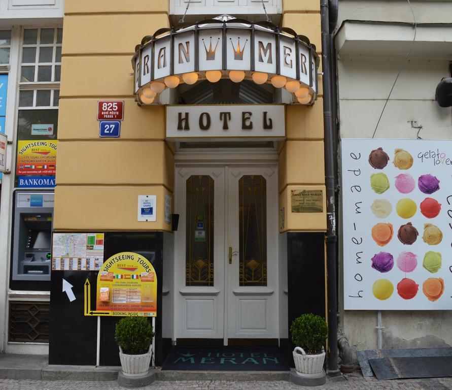 Meran Praha Bagian luar foto