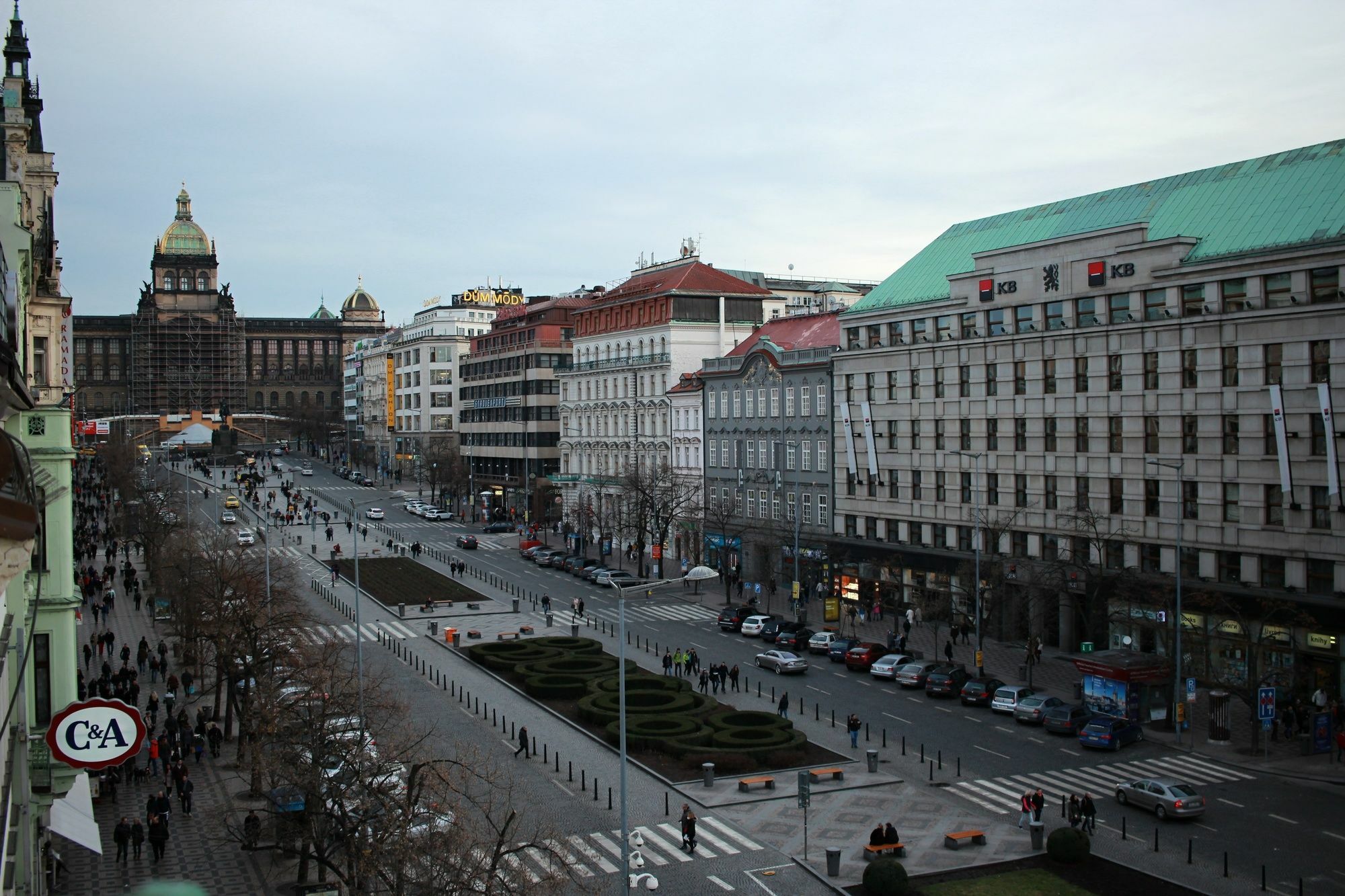 Meran Praha Bagian luar foto