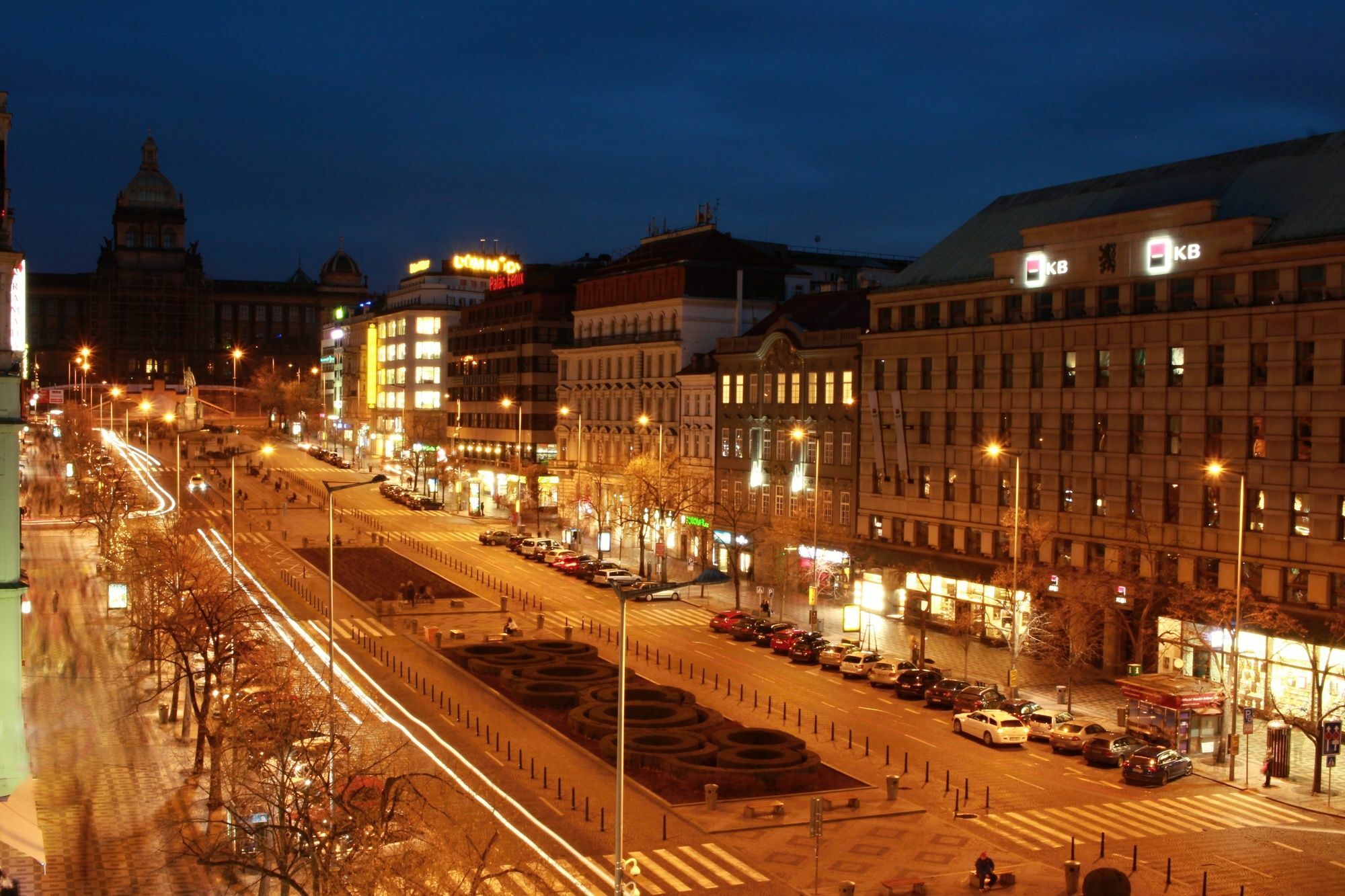 Meran Praha Bagian luar foto